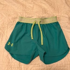 Girls under Armour shorts